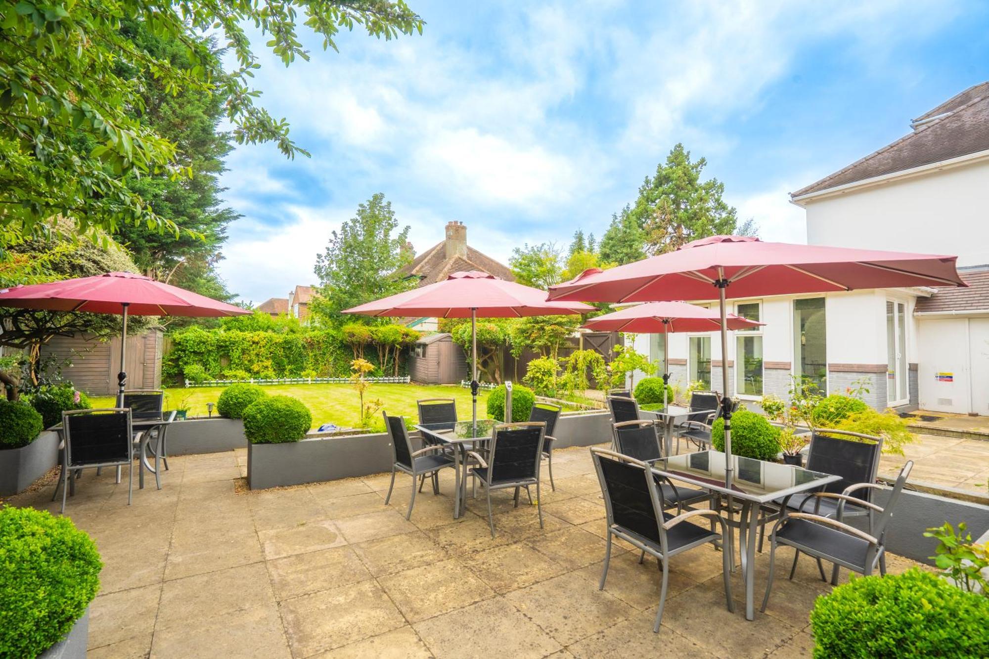 Remont Oxford Hotel Exterior photo